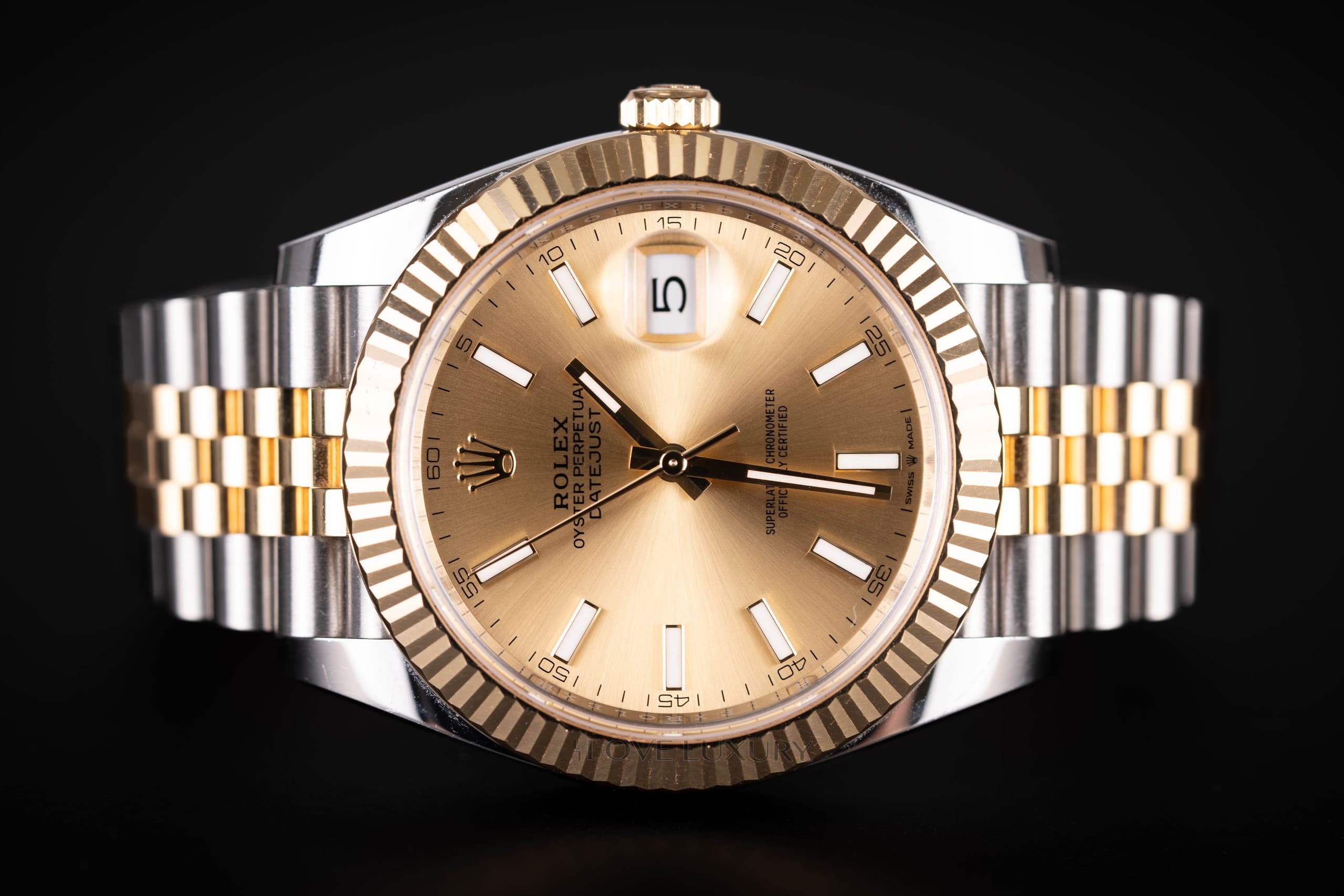 Two-Tone Comeback: Why Steel & Gold is Cool Again